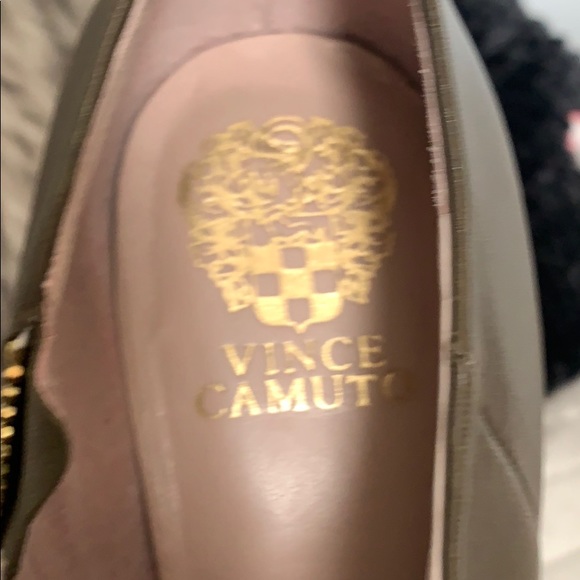 Vince Camuto platform boots - Picture 7 of 8